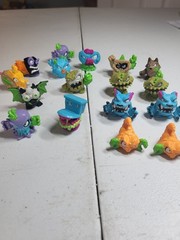 Moose Toys Mr Beast Swarm Lab Hybrids Action Figures Lot Of 17 Great Condition