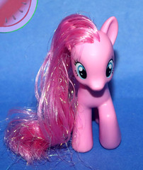 My Little Pony G4 PINKIE PIE 3″ Brushable Canterlot Castle Raised Hoof Tinsel