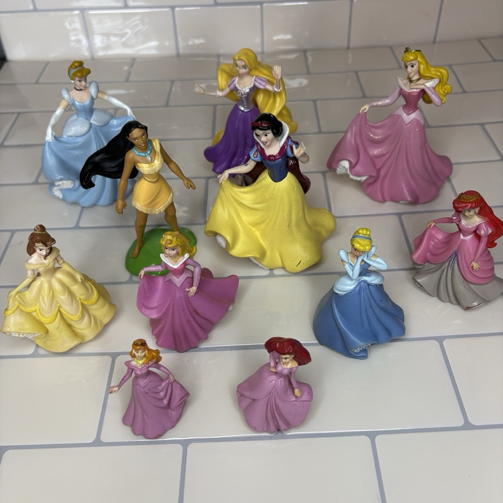 DISNEY Theme Park Store PRINCESS Play Set Cake Toppers LOT Of 11 Toy Figures