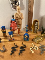 Egyptian Mummy King Tut NEFERTITI Cleopatra Pyramid Sphinx Tomb Artifact Figures