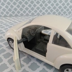 Lanard Toys Volkswagen VW Beetle Wow Action Girls White Car 1999 Vehicle