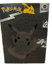 Pokémon Pikachu 8.5in Jazwares Select Series 1 Vinyl Collectible Figure Box Dam