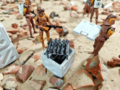Star wars the clone wars cargo Crate with removable lid & blaster storage insert