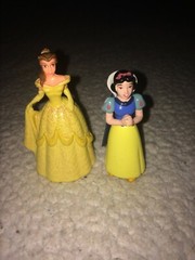 1992 Disney Princesses Belle & Snow White 3″ PVC Figurines Lot of 2