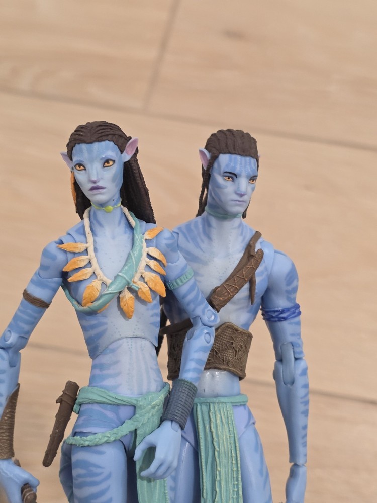 McFarlane Toys Avatar Neytiri and Jake Sully Figures Set of 2 World Of Pandora