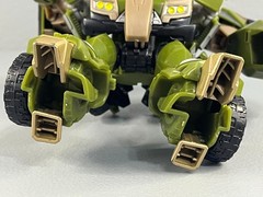 Hasbro Transformers Prime 2011 First Edition Voyager Class Bulkhead