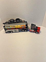 Platinum Edition – G2 Optimus Prime – 2015 YOTG & G2 Laser Optimus Prime Lot