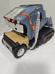 VTG-80’S-KENNER-M.A.S.K.BULLDOG SEMI TRUCK-W/BORIS BUSHKIN/BOX & 17 FIGURES-LOT