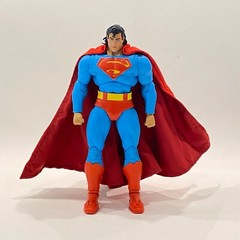 SU-MF-C-SUP2: 1/12 Two Tone Red Wired Cape with logo for 6″~7″ DC Superman