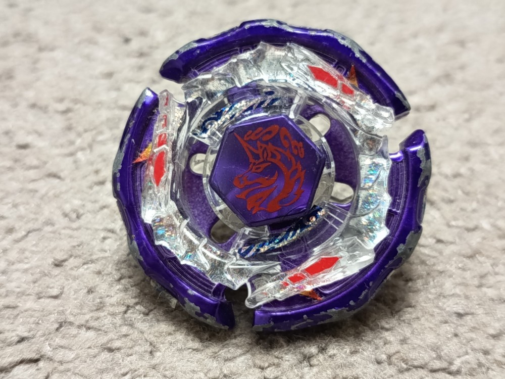 Ray Striker D125CS Purple Aurora + stickers Beyblade TAKARA TOMY METAL FIGHT