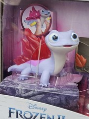 Disney Frozen 2 Play Set With Fire Spirit, Spinning Olaf,earth Giant,water Nokk