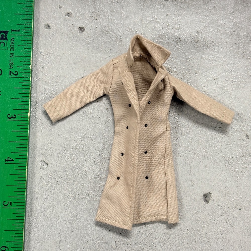 PB-FLTC-KAK: 1/12 Wired Khaki fabric Trench Coat for 6″ female body