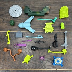 Vintage 1990’s TMNT Action Figure Parts Weapons Accessories Lot Of 22