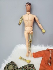 READ 1964 GI JOE MIKE POWERS ATOMIC MAN Action Figure Jumpsuit Camouflage Poncho