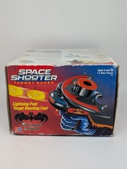 BATMAN & ROBIN MOVIE SPACE SHOOTER TARGET GAME 1997 MILTON BRADLEY NEW SEALED