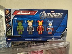 Lot Of Bearbrick 100% Medicom Toy Avengers Hulk Flags Anime Marvel Be@rbrick