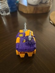Transformers War for Cybertron Siege Deluxe Impactor WFC-S42 Complete