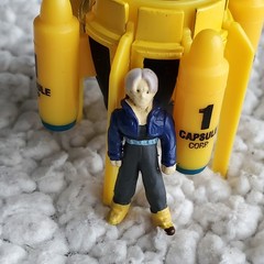 Irwin Toys Dragon Ball Z Die-Cast Capsule Corp #1 Trunks Time Machine 2000 Micro