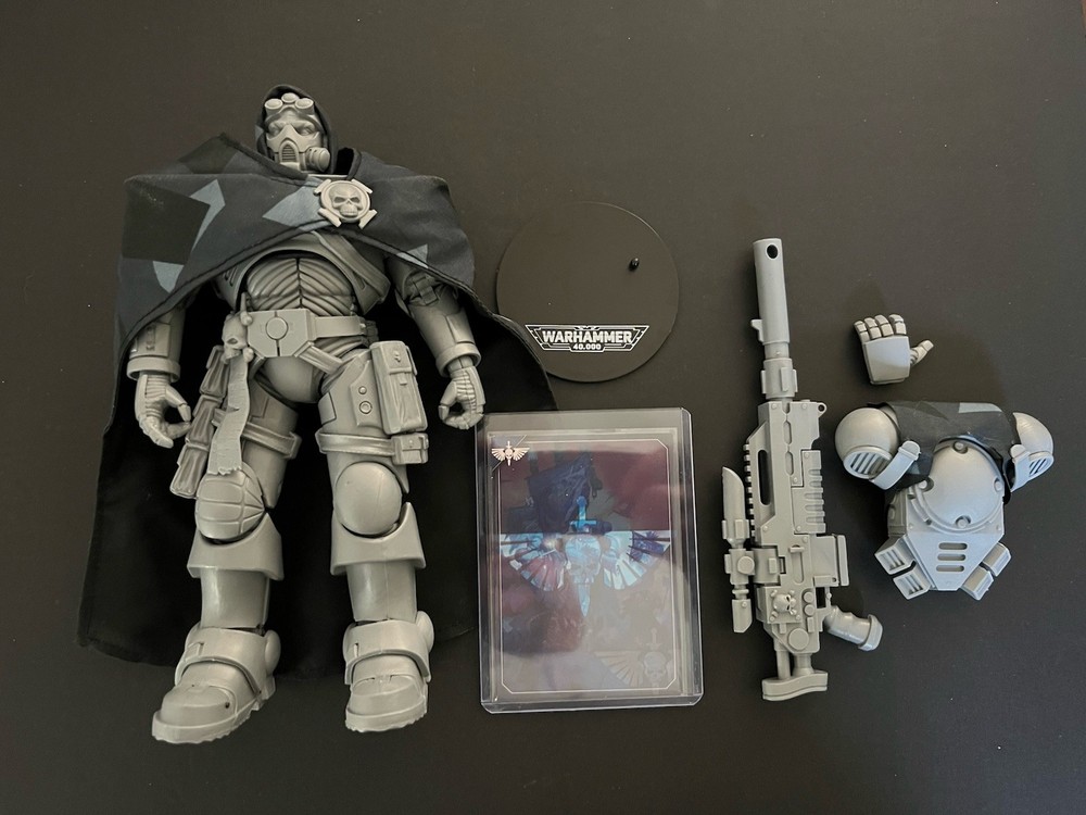 McFarlane Toys Warhammer 40k Space Marine Ultramarines Eliminator Artist Proof