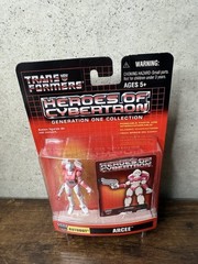 Transformers HOC Heroes Of Cybertron Generation One Arcee NEW