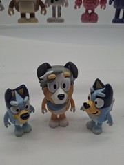 HTF Rare Bluey The Terriers dog’s And Other Bluey School Friends Figure 💥