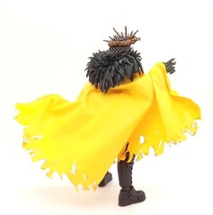 SU-MF-C-RK: 1/12 wired battle damaged yellow cape for McFarlane Robin King