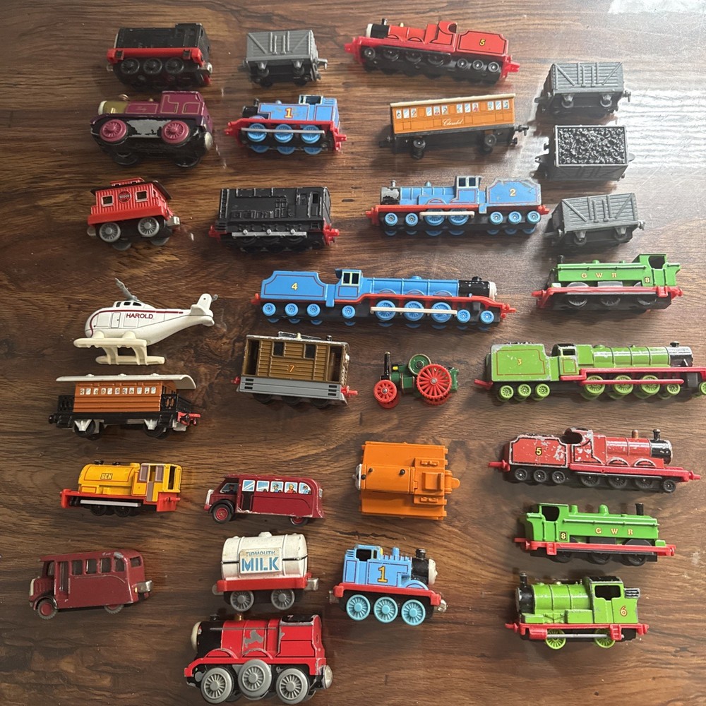 Thomas And Friends Die Cast and plastic Train Lot of 29 Collection – used / wear