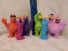 6 Sesame St PVC Figures: Pink & Blue Yip Yips, 2-Headed, Honker, Dinger, Frazzle