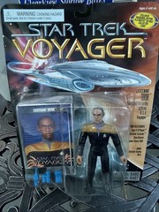 Star Trek Voyager LIEUTENANT TUVOK Action Figure 1995 Playmates Tactical Officer