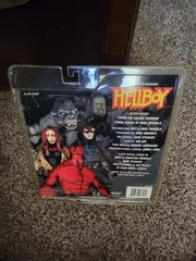 Mezco 2005 Hellboy w Coat (Mignola Art Version)(Figures.com Excl)(MINT, SEALED)