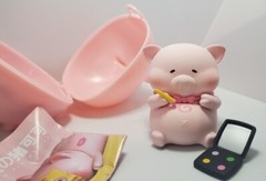Anime MOETCH Coco Pig Makeup Mini Figure Art Toy
