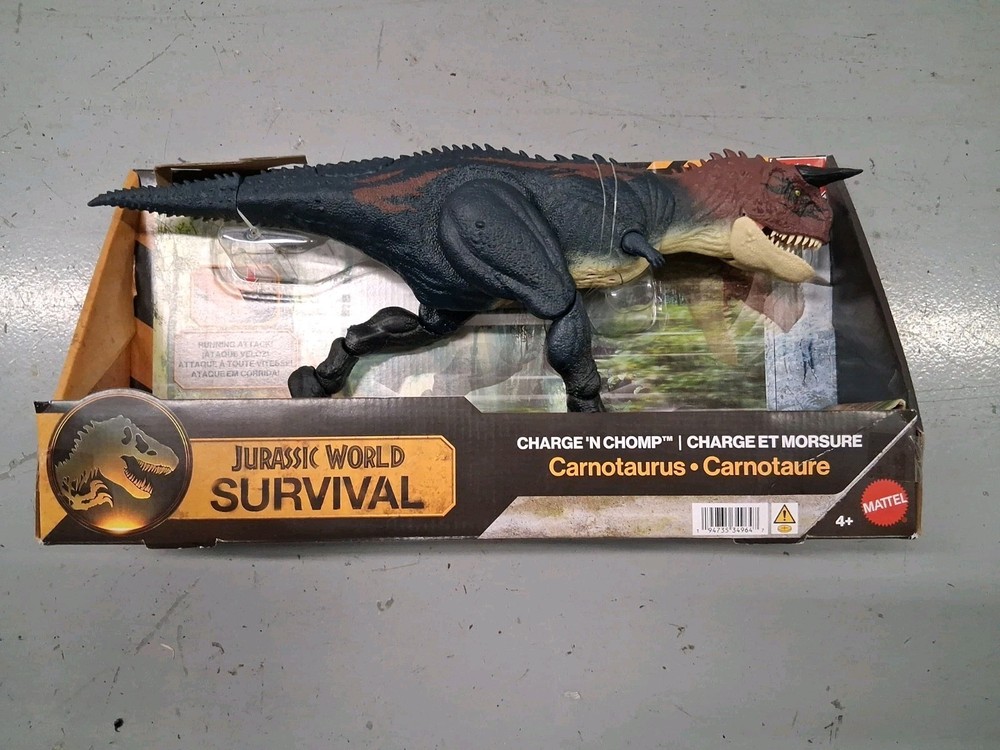 NEW Jurassic World Survival Charge N Chomp Carnotaurus Running Attack