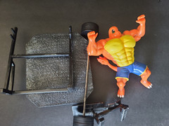 Pokémon Fitness Muscle Man Weight Lifter Charmander Figure