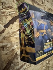 Marvel Legends Thanos Deluxe Infinity Gauntlet Figure (PLEASE READ DESCRIPTION)