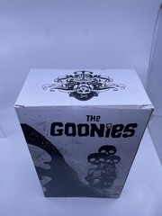 Mezco Toyz “The Goonies “ Sloth 12 Inch Deluxe Figure 2008 SDCC Exclusive Rare!
