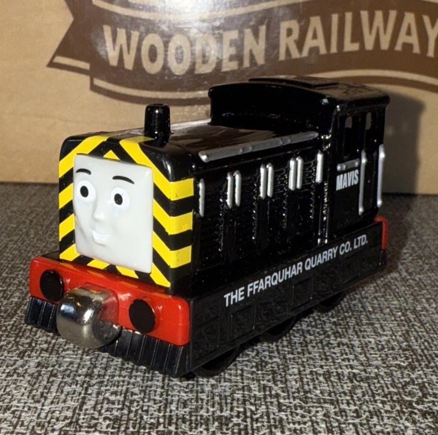 MAVIS ! THOMAS FRIENDS TRAIN Diecast 2009 TAKE N PLAY ALONG ! CGI FACE