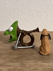 Max W/ Grinch Trumpet How Grinch Stole Christmas 3.2”Figure Playmates Pvc Toy