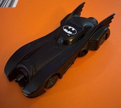 1992 Batman Returns – BATMOBILE – ERTL Die-Cast Metal Vehicle