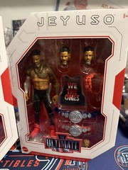 WWE Ultimate Edition Usos 2-Pack Bloodline, Jimmy Uso Jey Uso Ringside EXCLUSIVE