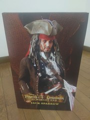 Hot Toys MMS42 Jack Sparrow Pirates Of The Caribbean At Worlds End 1/6 Figure