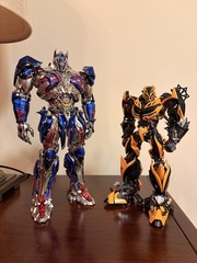 Age of extinction threezero dlx scale 3rd party bumblebee