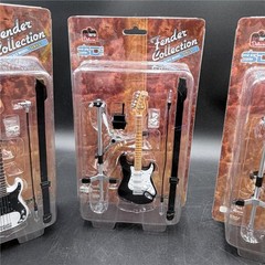 Dark Horse Deluxe SD Toys Fender Collection-Telecaster-Precision Bass-Jazz Bass