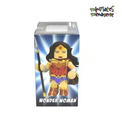 Vinimates DC Comics Wonder Woman Vinyl Figure