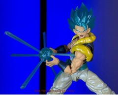 SDCC 2026 TAMASHII NATIONS SHF DRAGON BALL Z SUPER SAIYAN GOD GOGETA PRESALE