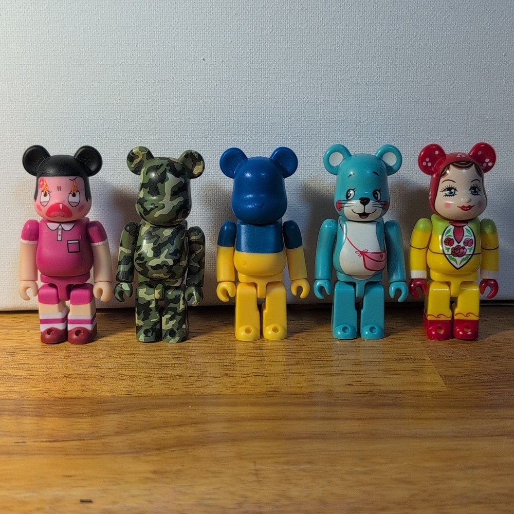 100% medicom Bearbrick Assortment of 5 characters