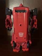 Transformers War for Cybertron Earthrise Amazon Exclusive Ironhide COMPLETE
