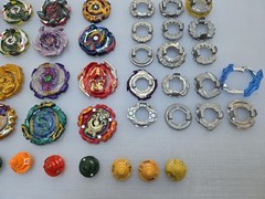 Huge Lot Beyblade metal Burst 24 Pc Beyblade Metal Collection