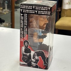 CHUCK NORRIS FUNKO TALKING WACKY WOBBLER BOBBLE HEAD IN BOX 18 G2U