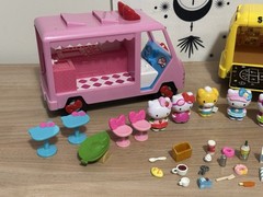 Hello Kitty Lot Of Figures, Accessories, And Vehicles School Bus Food Truck