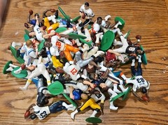 Lot Of 45 Random Kenner Starting Lineup Football Stars 1988-2000 Near Mint & Mnt